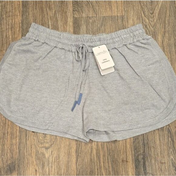 Lemon Cozy Cashmere Lounge Shorts - Picture 5 of 6